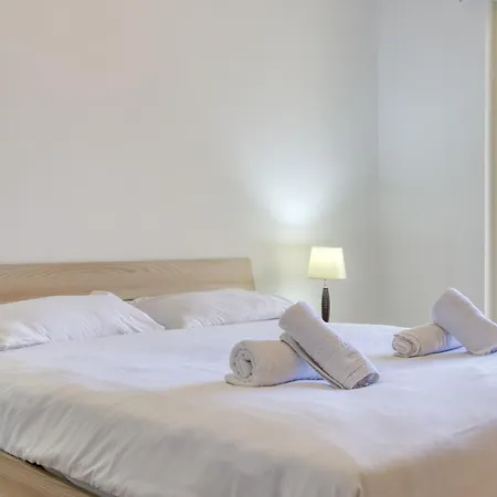 Seafront Sliema Apartment With Balcony & Sea Views By Jl Exterior photo